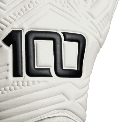 Omen (White/Black)